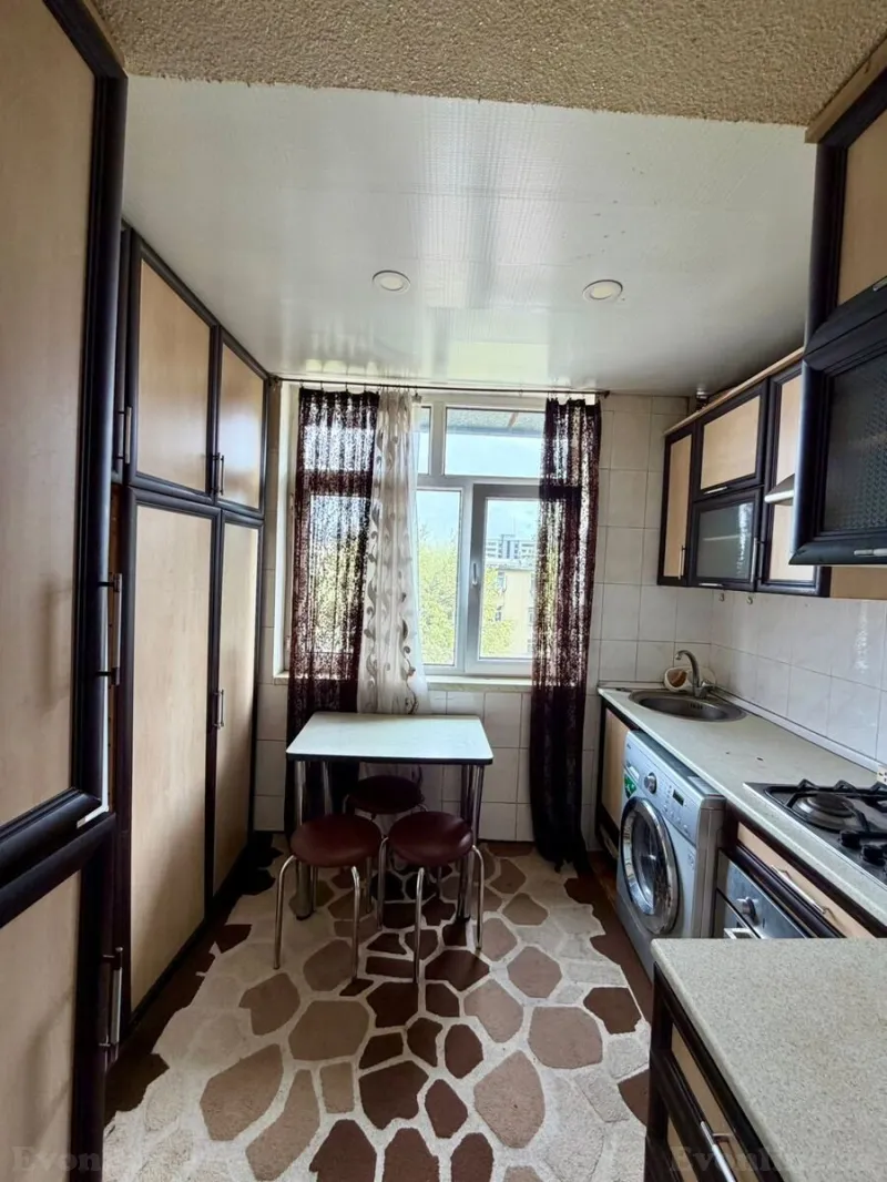 Satılır 3 otaqlı Mənzil Köhnə tikili 50 m² 8-ci mikrorayon - şəkil 9