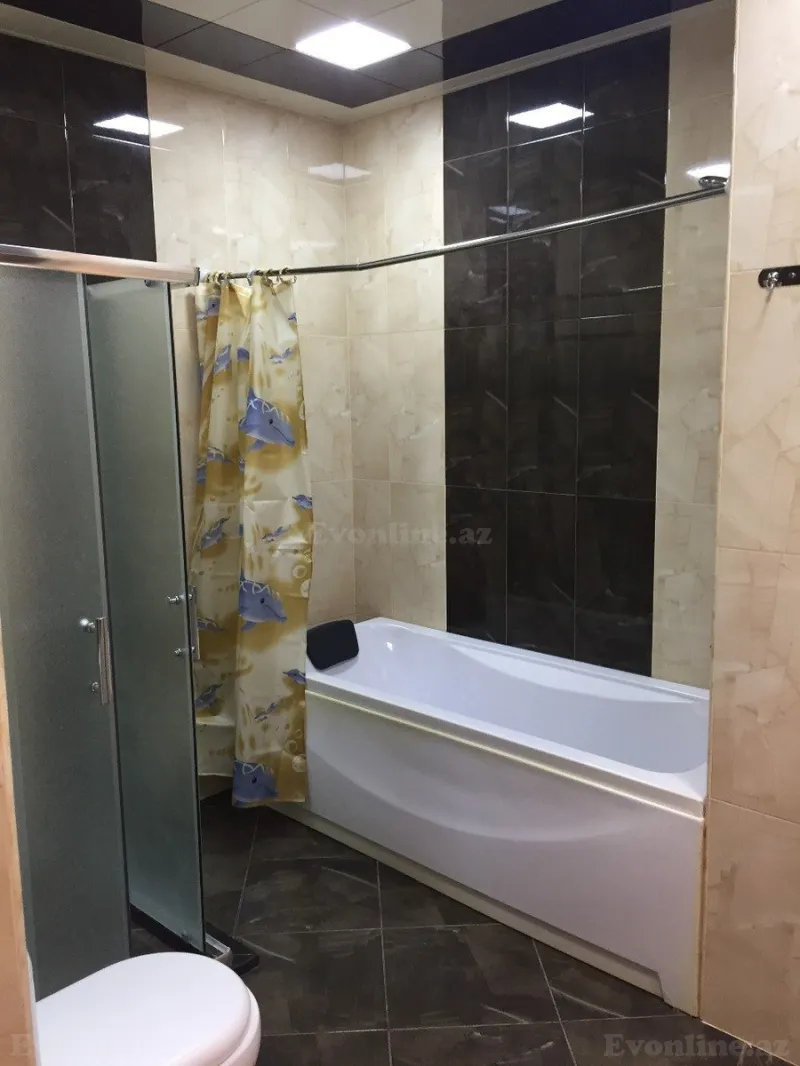 Kirayə verilir 3 otaqlı Mənzil Yeni tikili 150 m² 8 Noyabr m. - şəkil 16