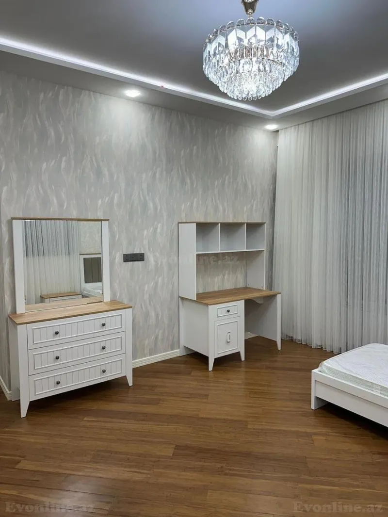 Kirayə verilir 4 otaqlı Mənzil Yeni tikili 170 m² Xətai r. - şəkil 13