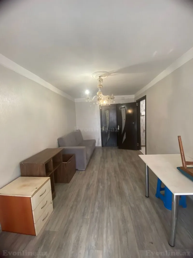 3 otaqlı Mənzil 55 m² Elmlər Akademiyası m. Satılır