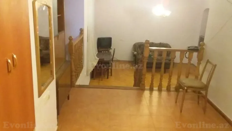 Satılır 2 otaqlı Mənzil Köhnə tikili 80 m² İçərişəhər m. - şəkil 3