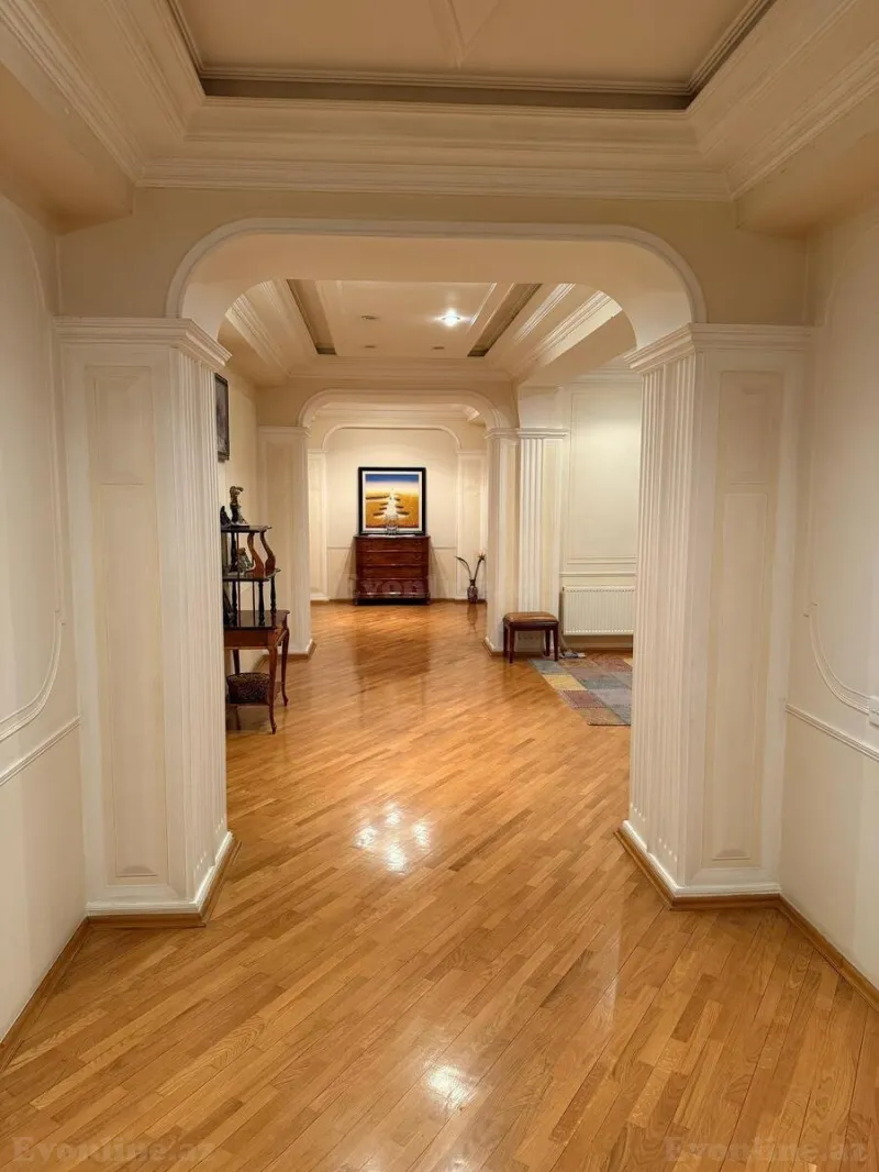4 otaqlı Mənzil 160 m² Gənclik m. Satılır