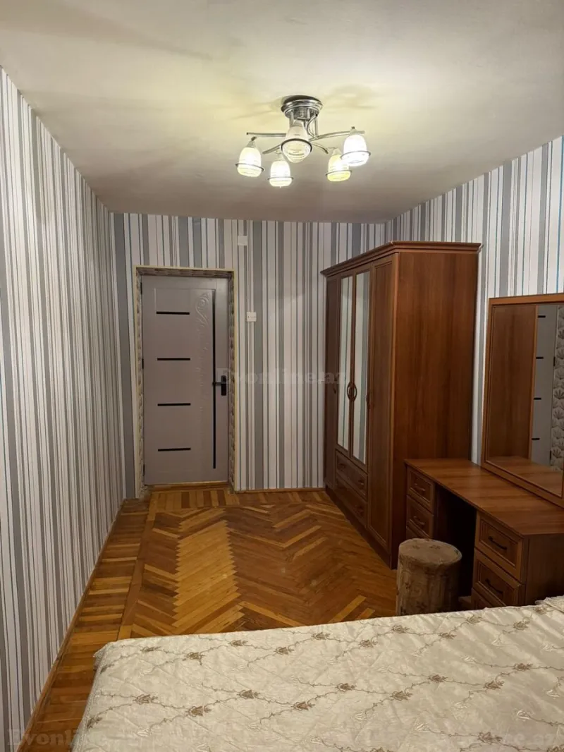 Kirayə verilir 3 otaqlı Mənzil Köhnə tikili 70 m² Yasamal r. - şəkil 9