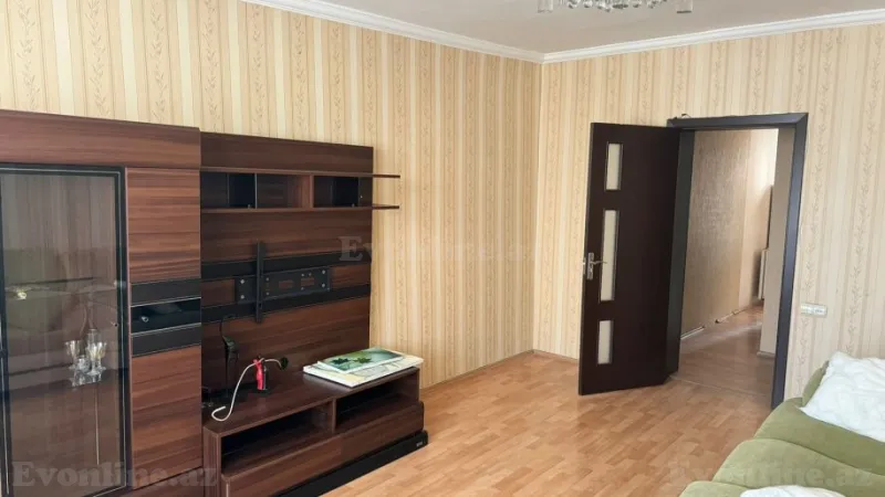 Satılır 3 otaqlı Mənzil Köhnə tikili 75 m² Elmlər Akademiyası m.