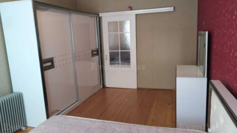 Kirayə verilir 2 otaqlı Mənzil Köhnə tikili 45 m² Gənclik m. - şəkil 4