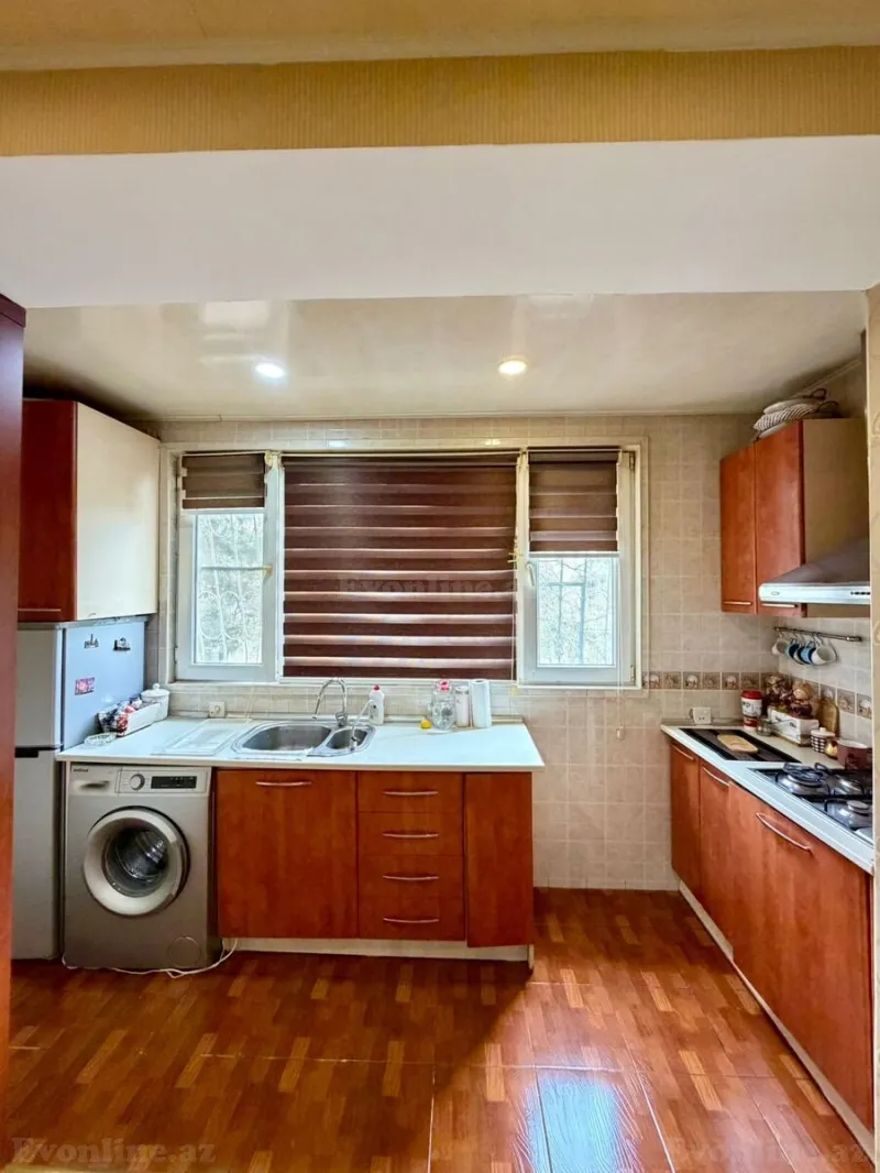 Satılır 2 otaqlı Mənzil Köhnə tikili 65 m² 8-ci mikrorayon - şəkil 5