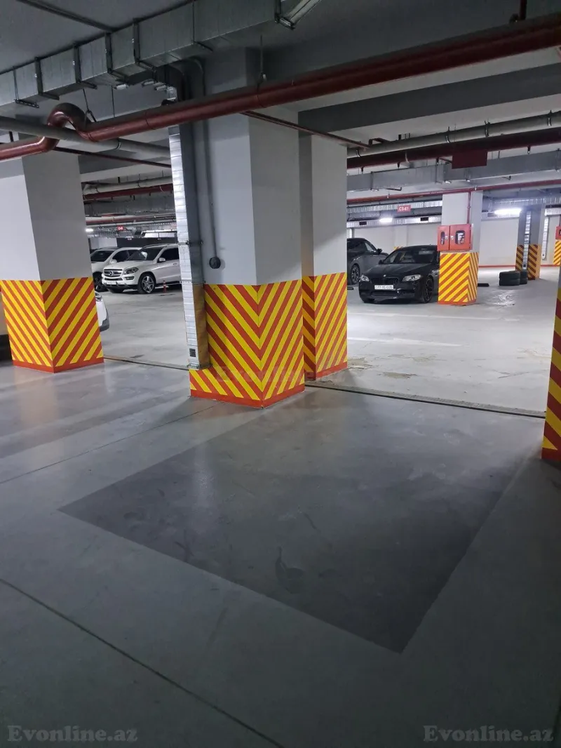 Kirayə verilir Qaraj 30 m² 8 Noyabr m. - şəkil 2