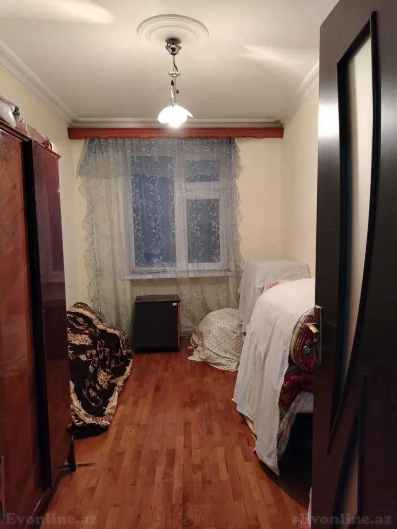Satılır 3 otaqlı Mənzil Köhnə tikili 70 m² Binəqədi r. - şəkil 2