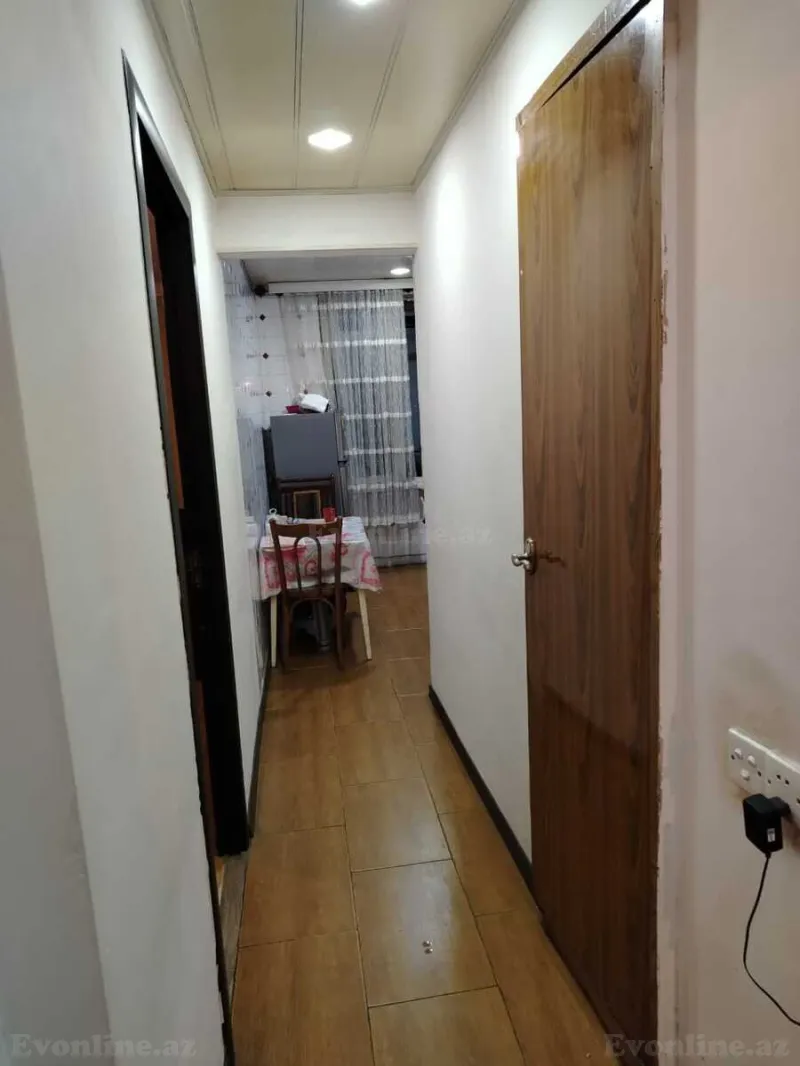 Satılır 3 otaqlı Mənzil Köhnə tikili 70 m² Binəqədi r. - şəkil 4