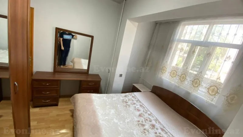 Kirayə verilir 4 otaqlı Mənzil Yeni tikili 105 m² İnşaatçılar m. - şəkil 4