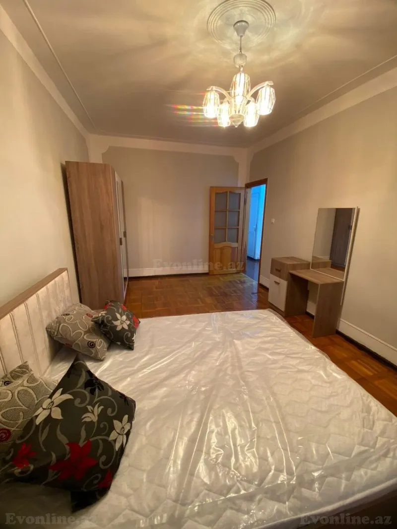 Kirayə verilir 4 otaqlı Mənzil Yeni tikili 105 m² İnşaatçılar m. - şəkil 7