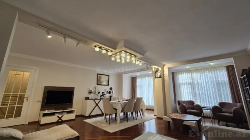Satılır 5 otaqlı Mənzil Köhnə tikili 115 m² Həzi Aslanov m.