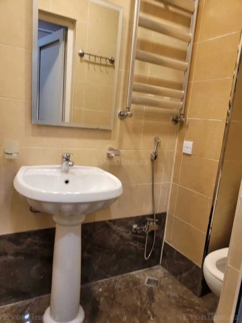 Kirayə verilir 2 otaqlı Mənzil Köhnə tikili 60 m² 28 May m. - şəkil 7