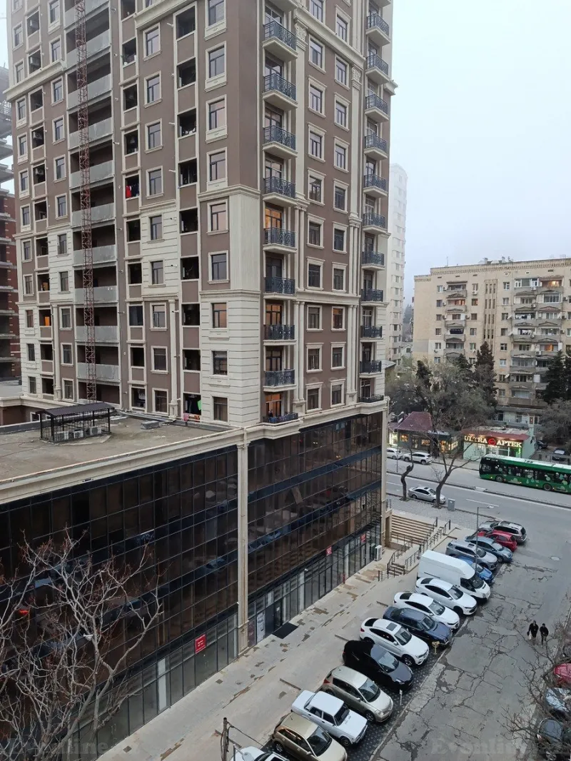 Kirayə verilir 2 otaqlı Mənzil Yeni tikili 75 m² Nərimanov r. - şəkil 10