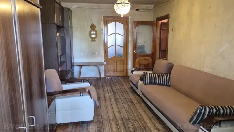 2 otaqlı Mənzil 45 m² Neftçilər m. Satılır