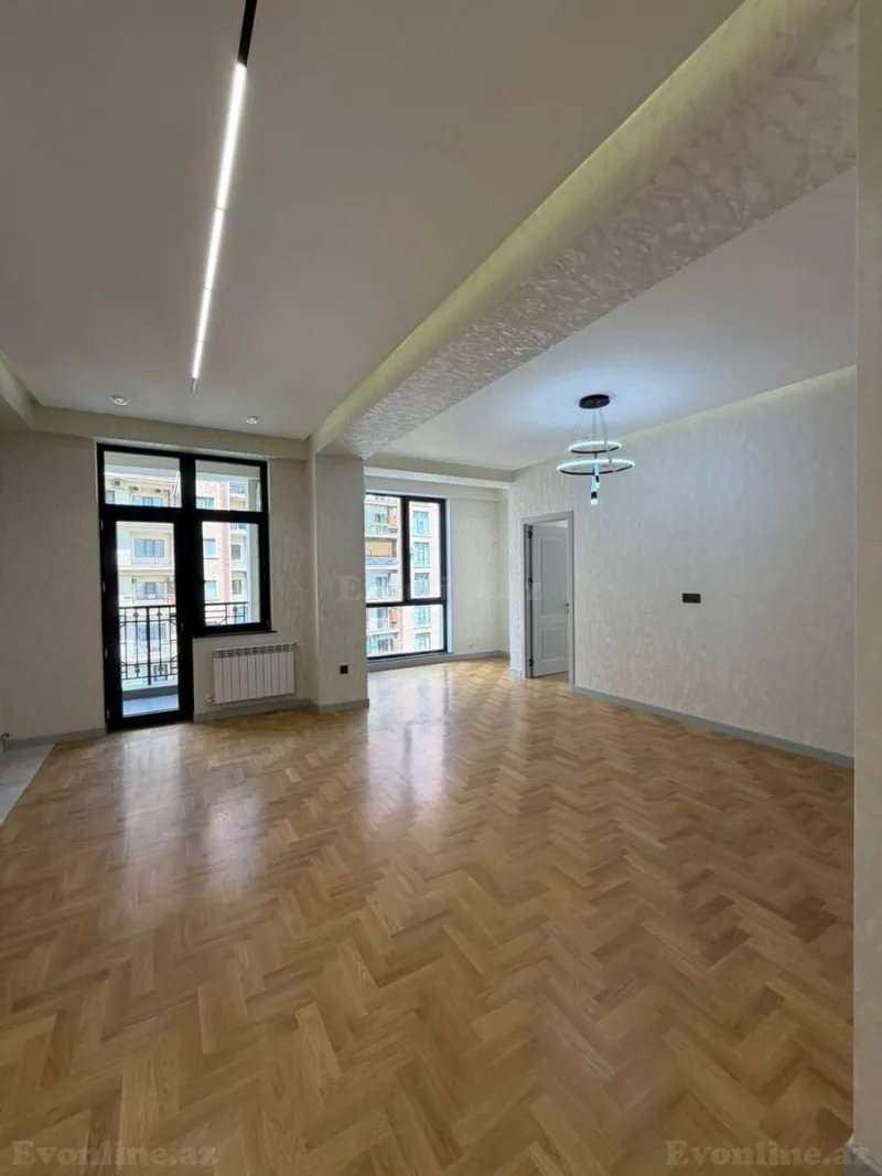 Satılır 4 otaqlı Mənzil Yeni tikili 117 m² Gənclik m. - şəkil 2