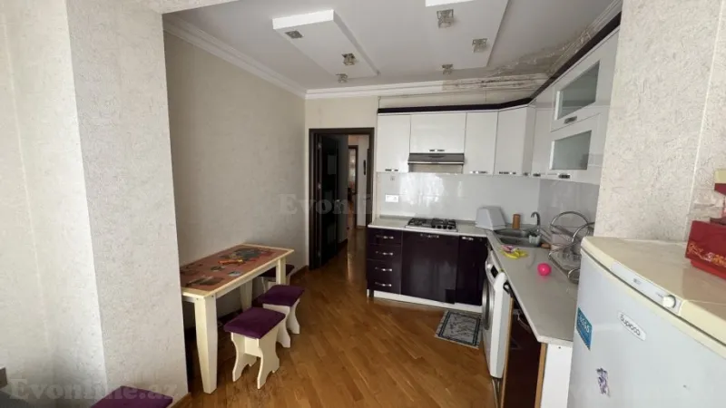 Kirayə verilir 2 otaqlı Mənzil Köhnə tikili 70 m² Nəsimi m. - şəkil 10