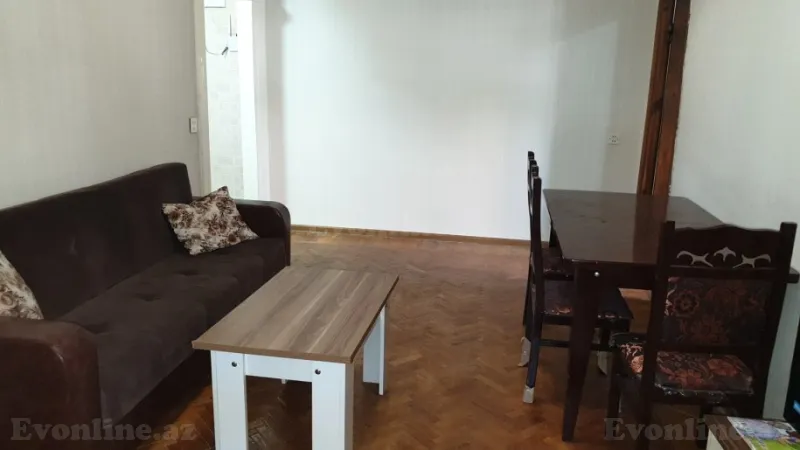Satılır 2 otaqlı Mənzil Köhnə tikili 55 m² İçərişəhər m. - şəkil 3