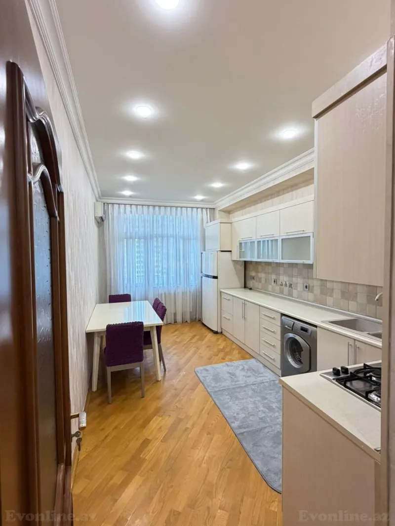 Kirayə verilir 3 otaqlı Mənzil Yeni tikili 150 m² Nəsimi r. - şəkil 9