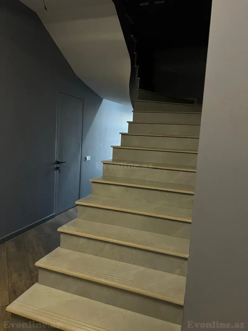 Kirayə verilir 4 otaqlı Mənzil Yeni tikili 200 m² Bayıl - şəkil 14