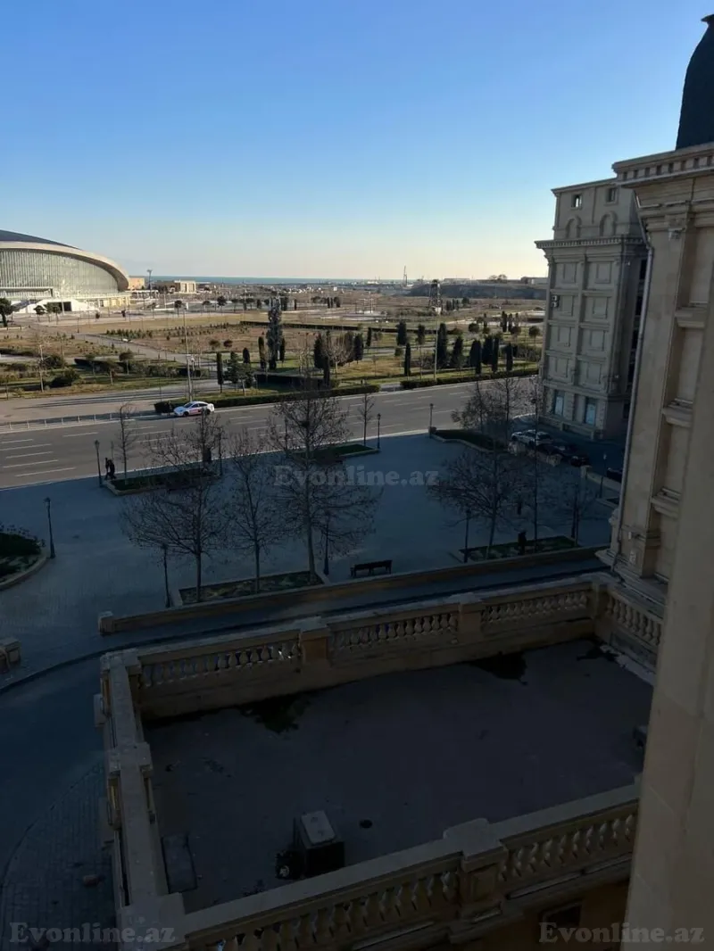 Kirayə verilir 4 otaqlı Mənzil Yeni tikili 200 m² Bayıl - şəkil 19