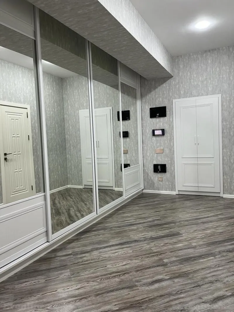 Satılır 4 otaqlı Mənzil Yeni tikili 228 m² Nərimanov r. - şəkil 12