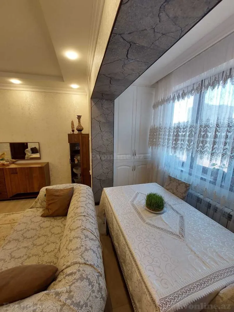 Satılır 4 otaqlı Mənzil Köhnə tikili 120 m² Xalqlar Dostluğu m. - şəkil 6