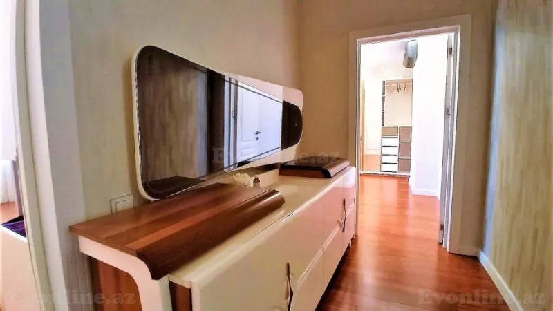 Kirayə verilir 2 otaqlı Mənzil Yeni tikili 130 m² 28 May m. - şəkil 5