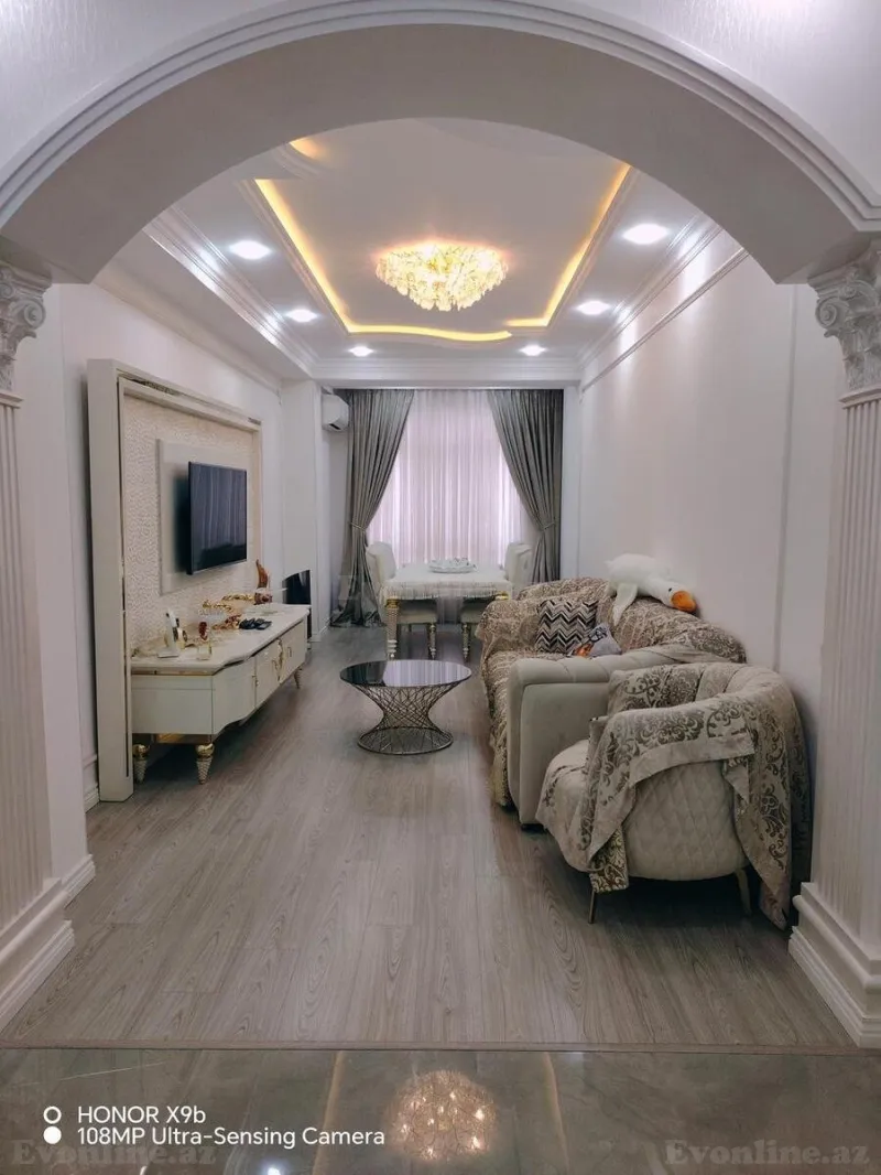 2 otaqlı Mənzil 120 m² İnşaatçılar m. Kirayə verilir
