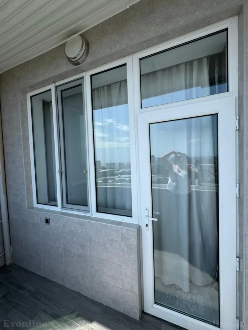 Satılır 3 otaqlı Mənzil Yeni tikili 100 m² Elmlər Akademiyası m. - şəkil 23