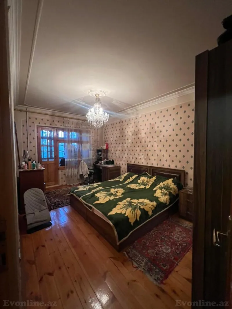 Satılır 5 otaqlı Mənzil Köhnə tikili 125 m² Azadlıq prospekti m. - şəkil 12