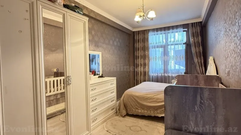 Satılır 2 otaqlı Mənzil Yeni tikili 76 m² İnşaatçılar m. - şəkil 4