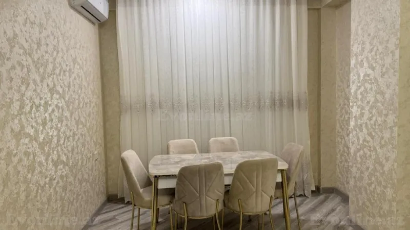 2 otaqlı Mənzil 100 m² Nizami r. Kirayə verilir