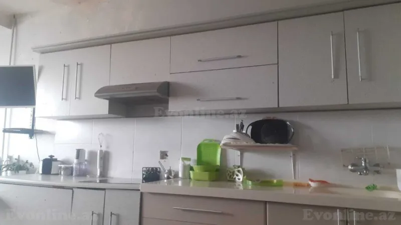 Satılır 3 otaqlı Mənzil Köhnə tikili 100 m² Elmlər Akademiyası m. - şəkil 6