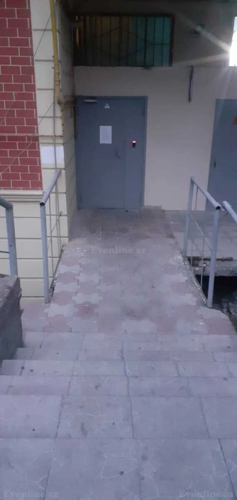 Satılır 3 otaqlı Mənzil Köhnə tikili 100 m² Elmlər Akademiyası m. - şəkil 21