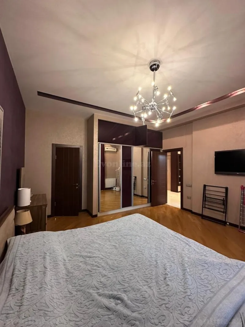 Kirayə verilir 3 otaqlı Mənzil Yeni tikili 110 m² İçərişəhər m. - şəkil 2