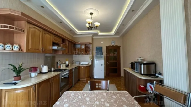 Satılır 3 otaqlı Mənzil Yeni tikili 140 m² İnşaatçılar m. - şəkil 5