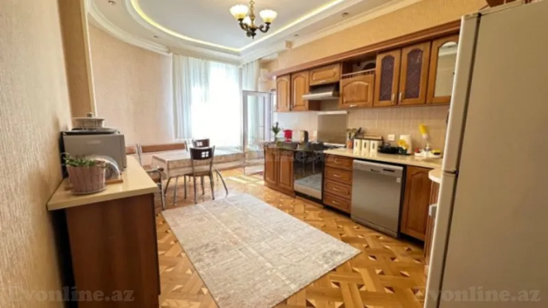 Satılır 3 otaqlı Mənzil Yeni tikili 140 m² İnşaatçılar m. - şəkil 6