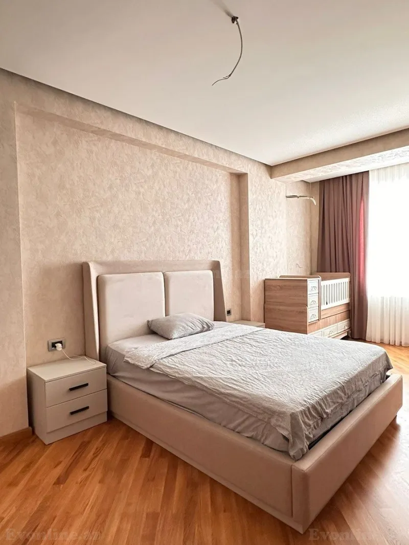 Satılır 2 otaqlı Mənzil Yeni tikili 90 m² Qara Qarayev m. - şəkil 9