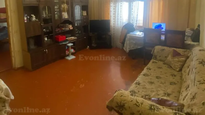Satılır 4 otaqlı Mənzil Köhnə tikili 90 m² Sumqayıt