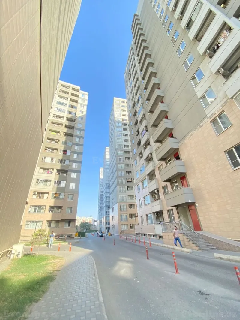 2 otaqlı Mənzil 60 m² 20 Yanvar m. Kirayə verilir