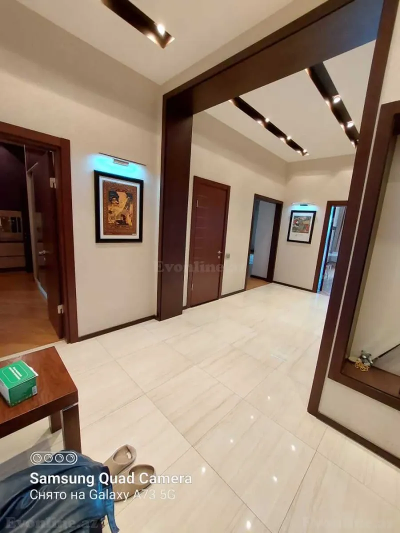 Kirayə verilir 3 otaqlı Mənzil Yeni tikili 120 m² İçərişəhər m. - şəkil 14