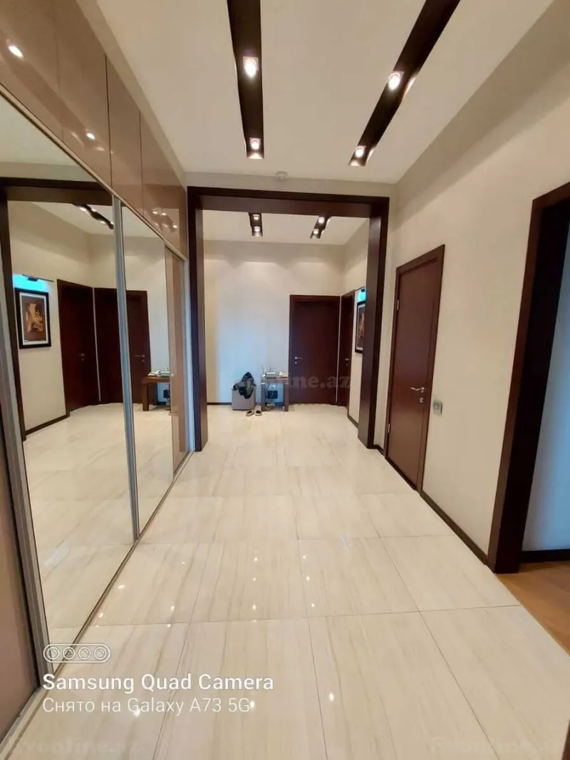 Kirayə verilir 3 otaqlı Mənzil Yeni tikili 120 m² İçərişəhər m. - şəkil 15