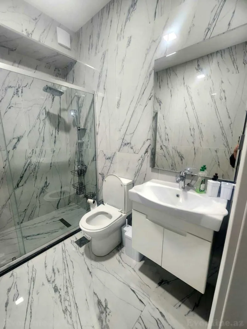 Kirayə verilir 2 otaqlı Mənzil Yeni tikili 85 m² İnşaatçılar m. - şəkil 7