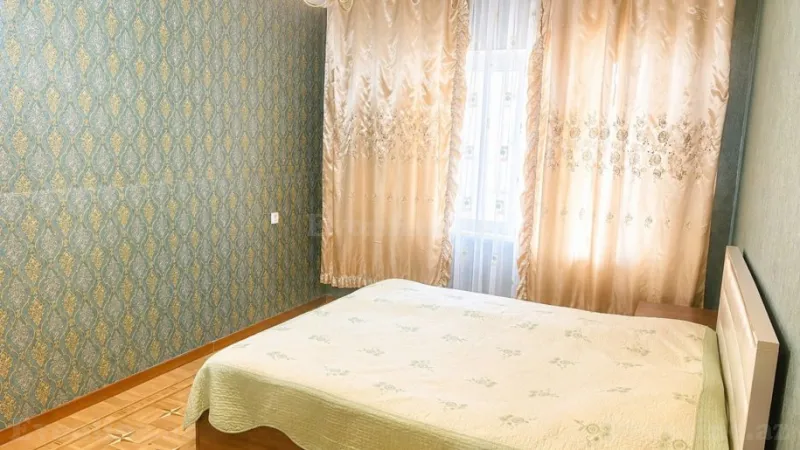 Satılır 3 otaqlı Mənzil Köhnə tikili 70 m² Binəqədi r. - şəkil 2