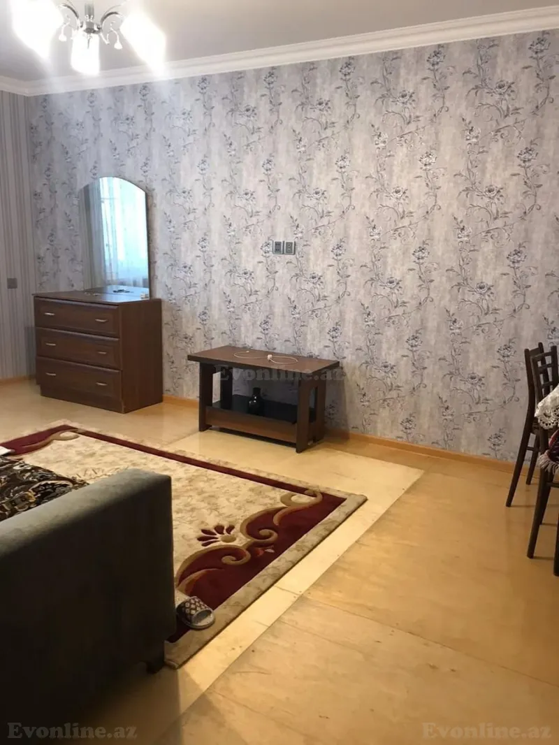 Satılır 1 otaqlı Mənzil Köhnə tikili 35 m² Yasamal - şəkil 2