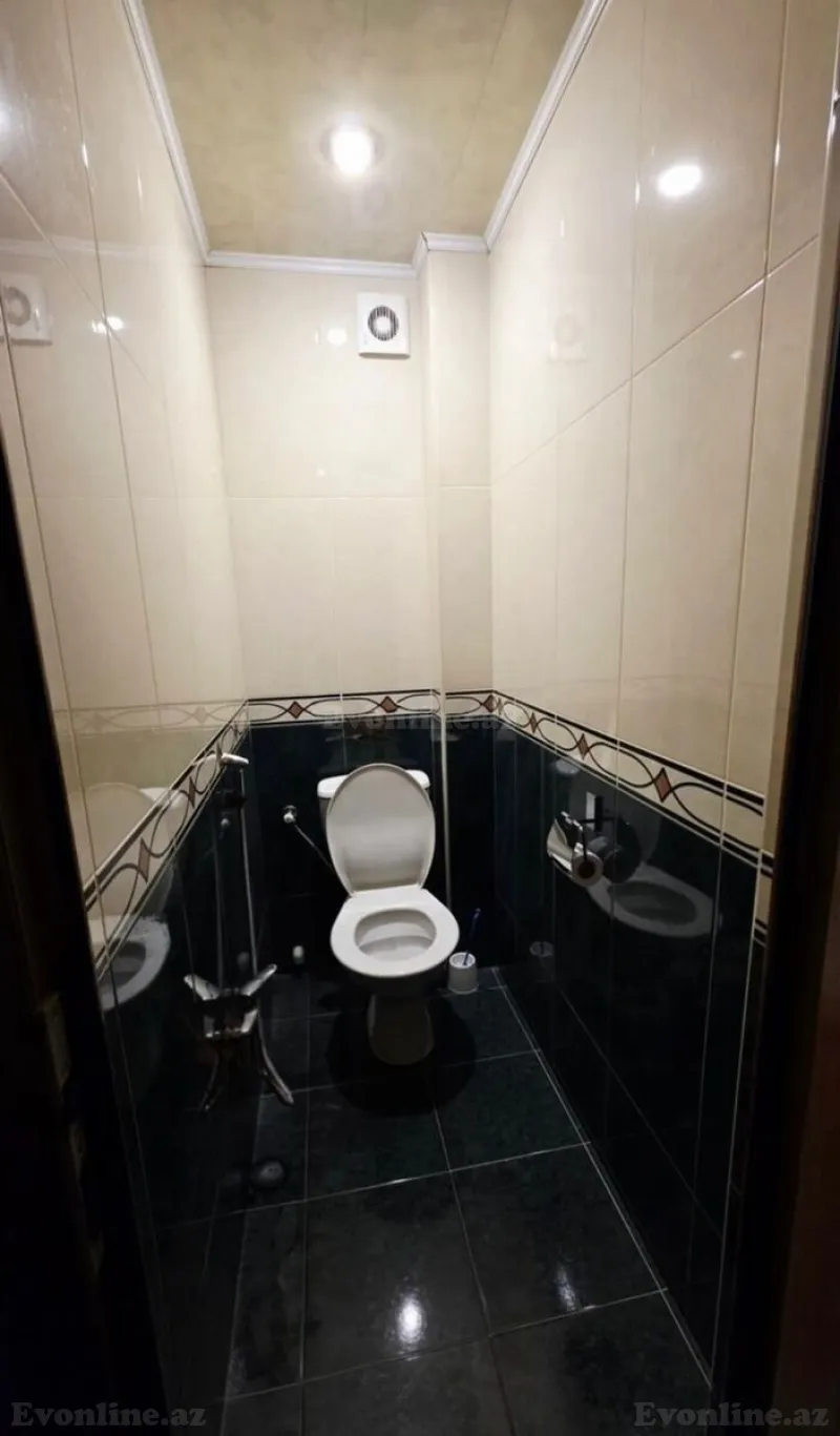 Satılır 2 otaqlı Mənzil Köhnə tikili 65 m² Xalqlar Dostluğu m. - şəkil 4