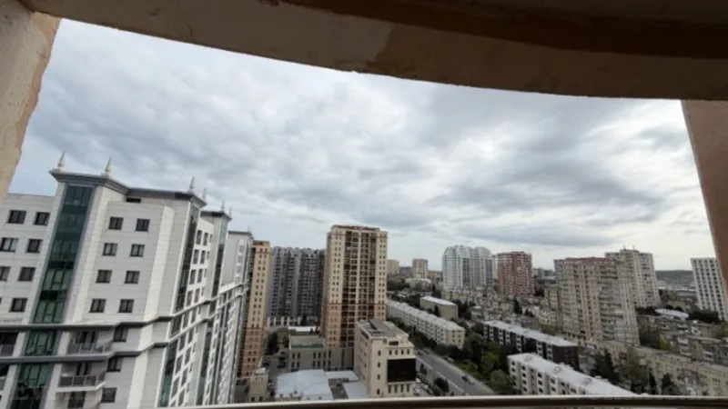 Satılır 3 otaqlı Mənzil Yeni tikili 125 m² Elmlər Akademiyası m. - şəkil 9