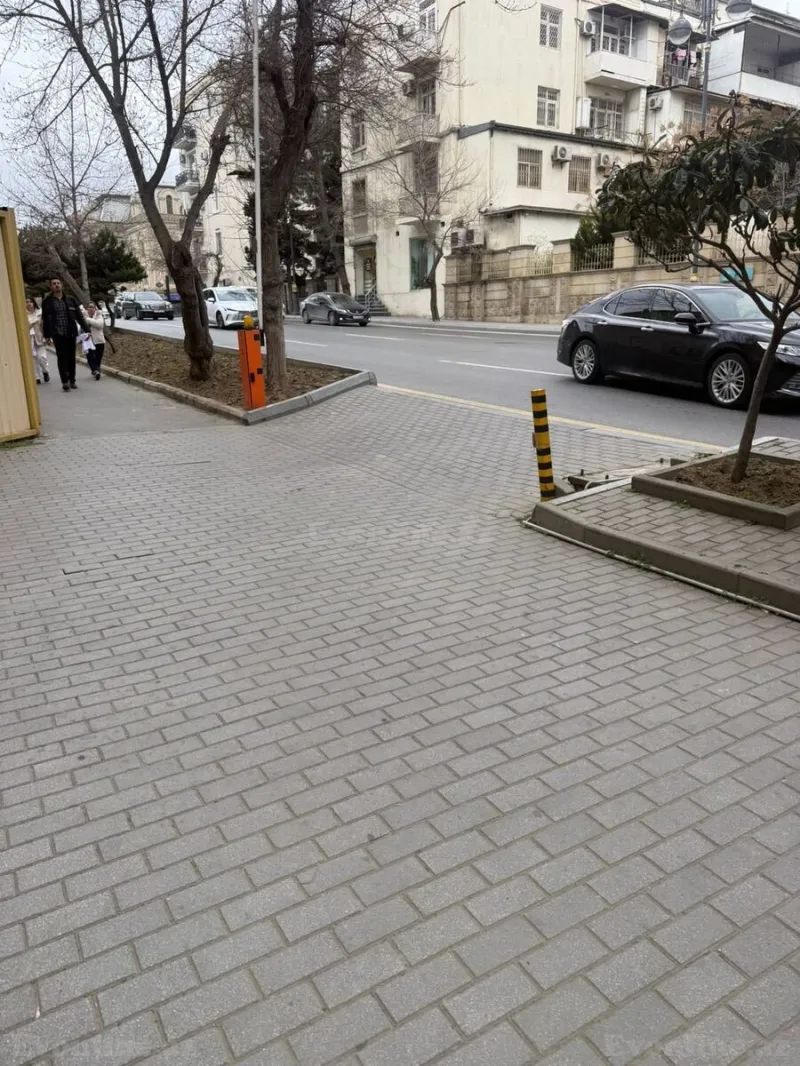 Kirayə verilir Obyekt 320 m² Nəsimi r. - şəkil 3