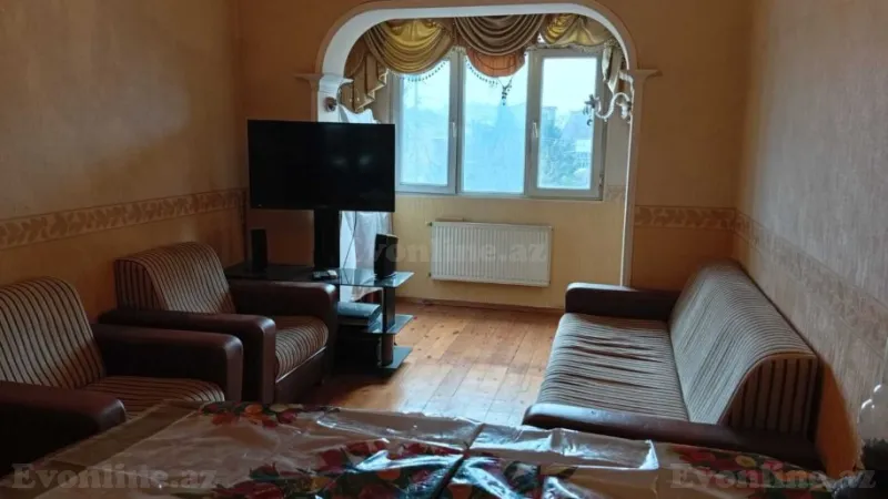 Kirayə verilir 3 otaqlı Mənzil Köhnə tikili 85 m² Nəriman Nərimanov m.